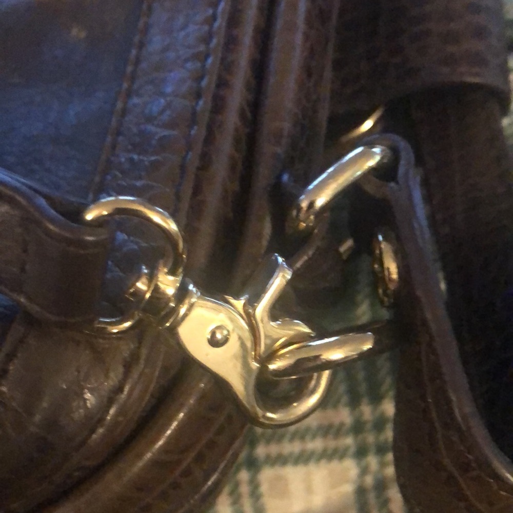 EMMA FOX faux brown leather purse. Three inside pockets. HOST PICK - Picture 6 of 11